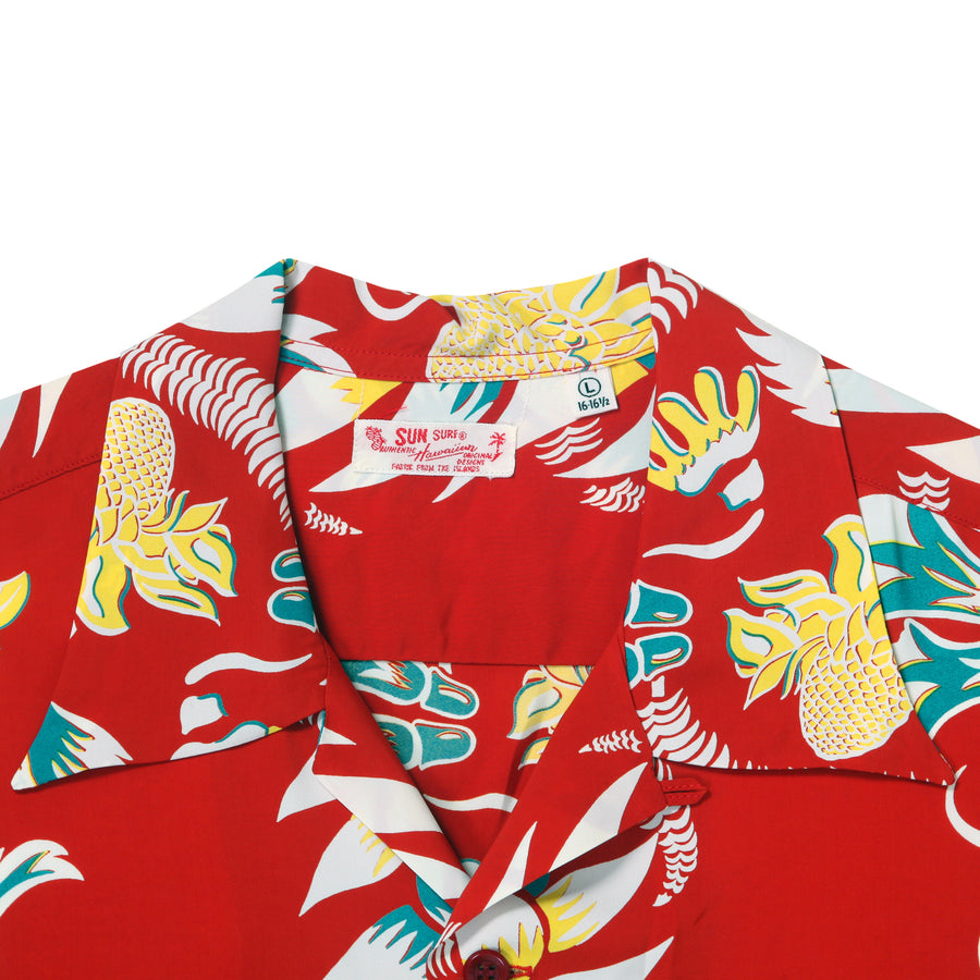 Shimmering Border Print SS38326 Hawaiian Shirt in Wine Red SURF11093 Shimmering Border Print SS38326 Hawaiian Shirt in Wine Red SURF11093