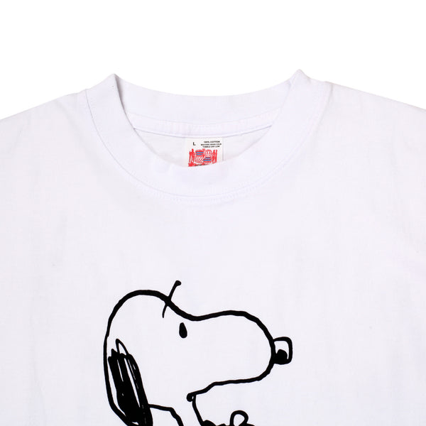 Peanuts Snoopy SS78487 Waikiki Print White Crewneck T-Shirt SURF11078