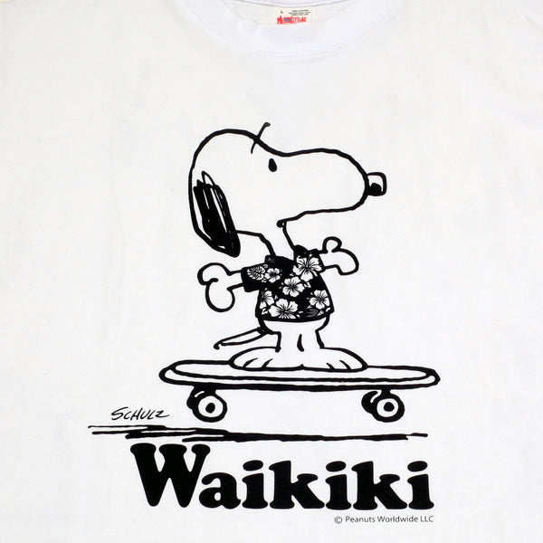 Peanuts Snoopy SS78487 Waikiki Print White Crewneck T-Shirt SURF11078